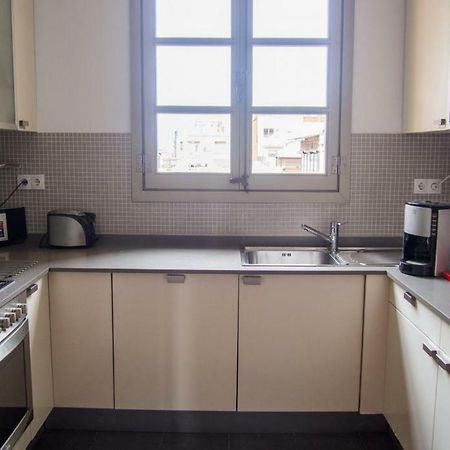 Apartament Torres Rojo Barcelona Zewnętrze zdjęcie