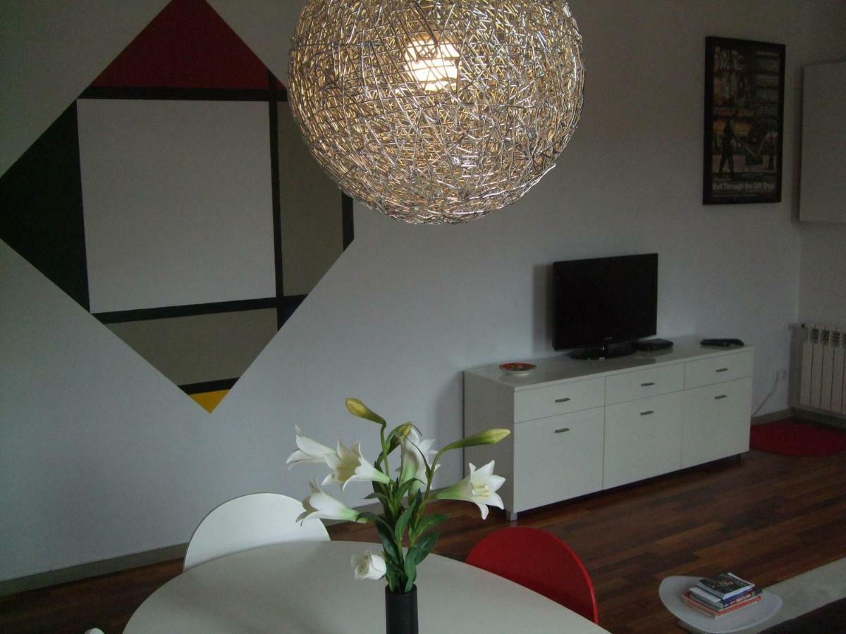 Apartament Torres Rojo Barcelona Zewnętrze zdjęcie