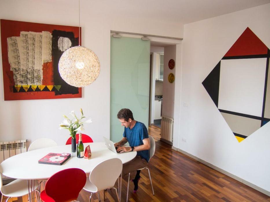 Apartament Torres Rojo Barcelona Zewnętrze zdjęcie