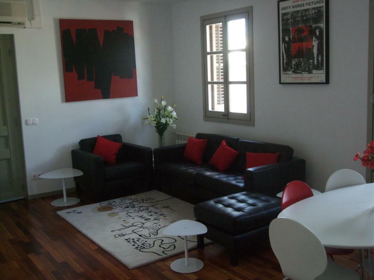 Apartament Torres Rojo Barcelona Zewnętrze zdjęcie