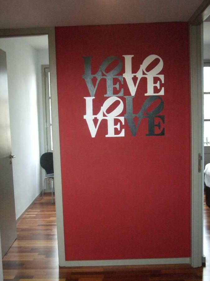 Apartament Torres Rojo Barcelona Zewnętrze zdjęcie